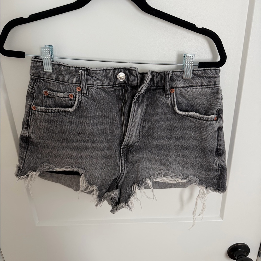 Zara cut off shorts